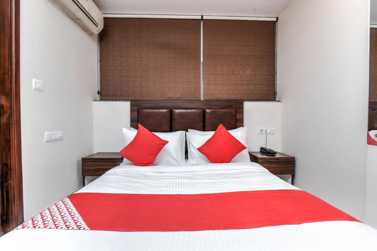 Oyo 81042 Rajput Resort Patiāla Kültér fotó